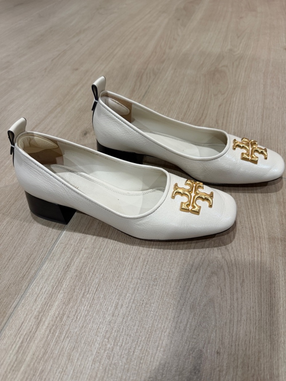 Tory Burch White Leather Flats with Gold Logo